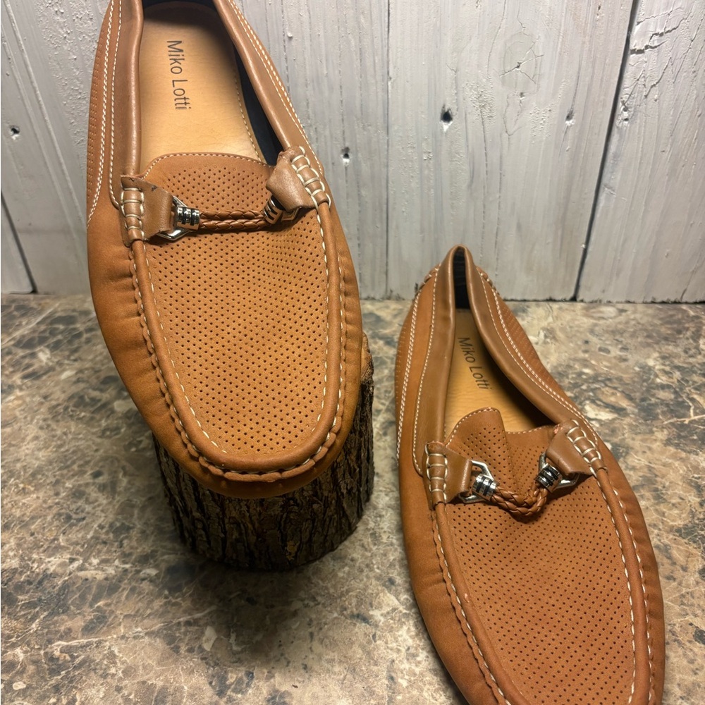 Men's Tan Loafers